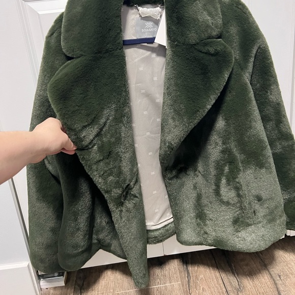 🌟NWT🌟 Soia & Kyo Emanuela Relaxed Fit Green Faux Fur Jacket size L - Picture 4 of 6